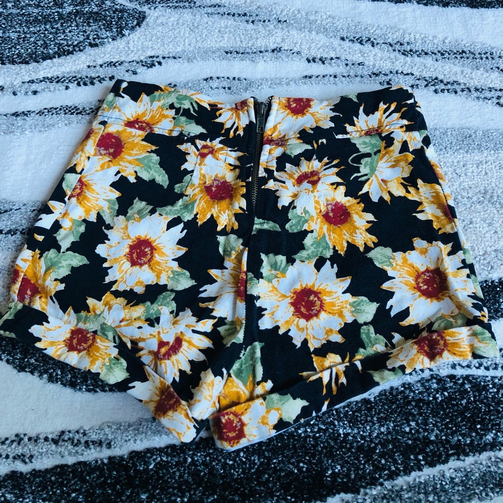 LA Hearts by Pacsun High Waste Shorts